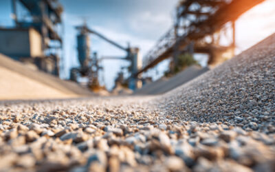 Por qué la granulometría controlada de la arena de sílice mejora el rendimiento industrial
